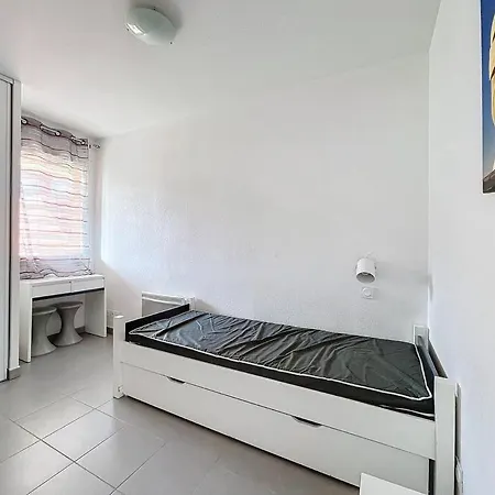 3306-t2 Dans Avec Piscine Apartment *